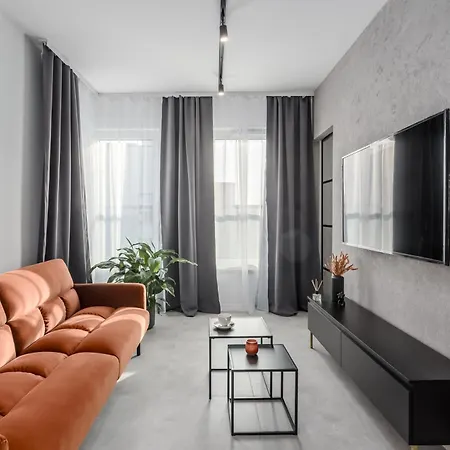 Jacuzzi Hideout - Private Terrace - Free Parking * Warsaw