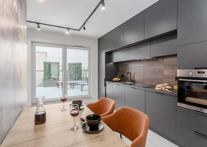 Apartamento Jacuzzi Hideout - Private Terrace - Free Parking *