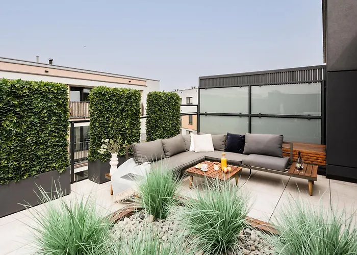 Jacuzzi Hideout - Private Terrace - Free Parking Varsóvia